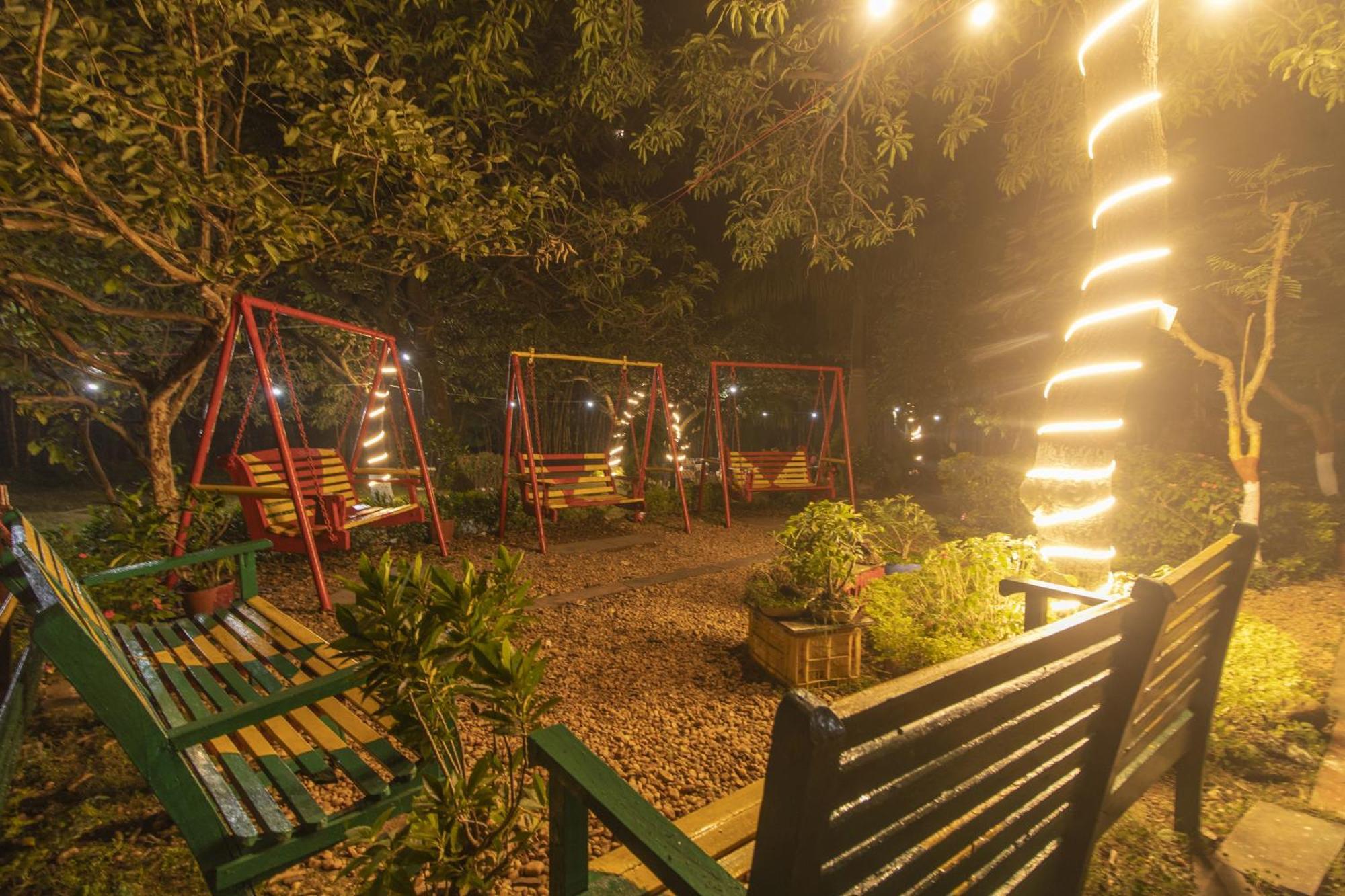 Wow Stayz2 Misty Meadows Pachmarhī Esterno foto